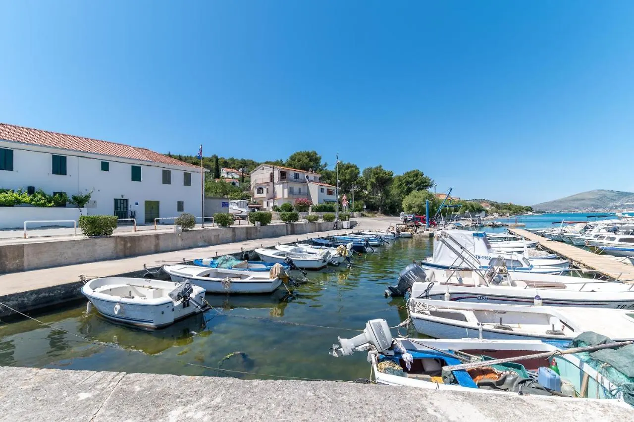 Apartment Batela Trogir